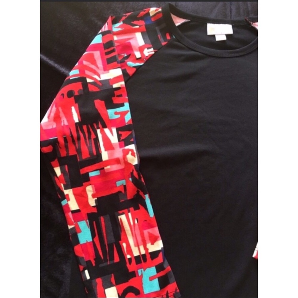 LuLaRoe Randy Top - Picture 5 of 6